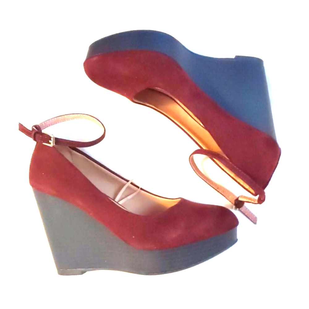 Women's plum color closed toe wedges